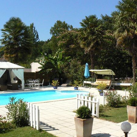 Bed and Breakfast La Caldamente Rieux-de-Pelleport Екстер'єр фото
