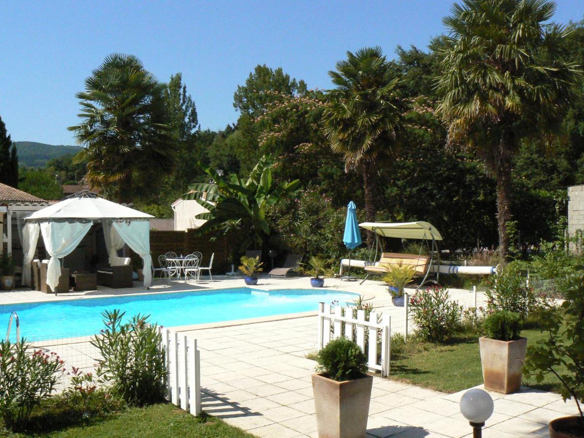 Bed and Breakfast La Caldamente Rieux-de-Pelleport Екстер'єр фото
